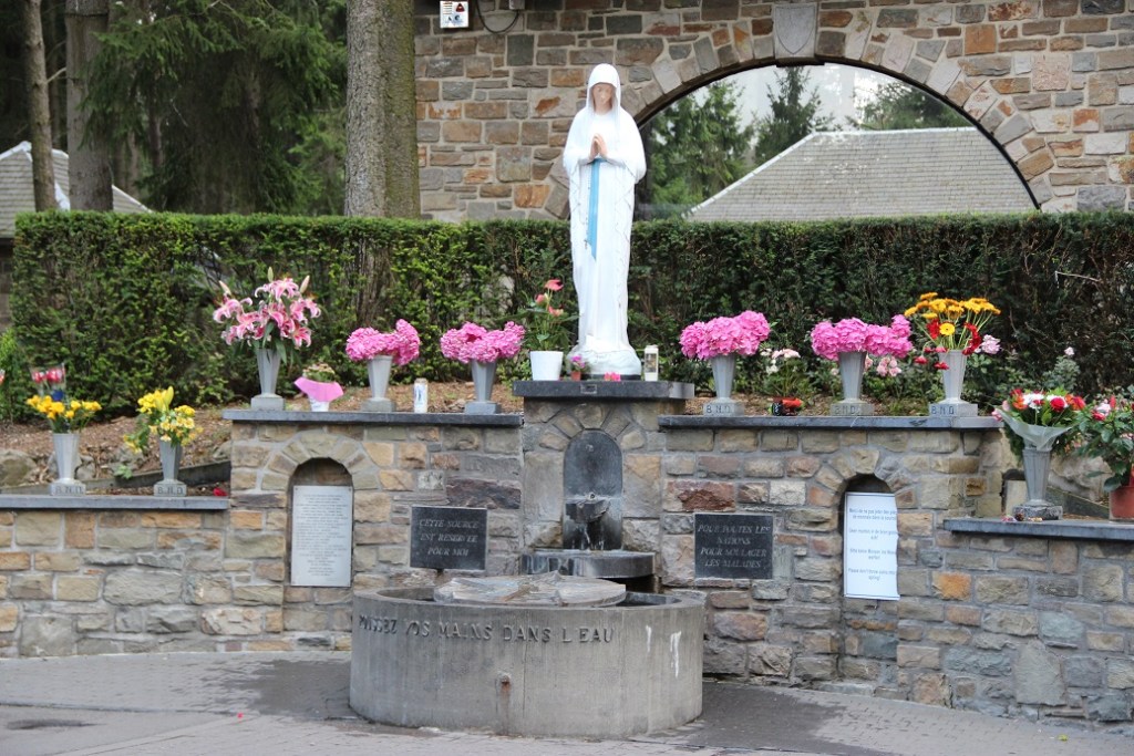 Notre-Dame de Banneux - source